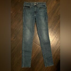 Levis Slimming Skinny Size 27 Women’s Jeans